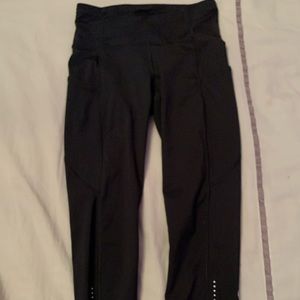 19” lululemon leggings size 4